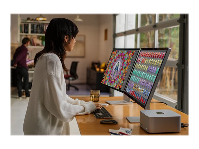 Mac Studio - M2 Max 12core CPU and 30core GPU - 32GB RAM - 512GB