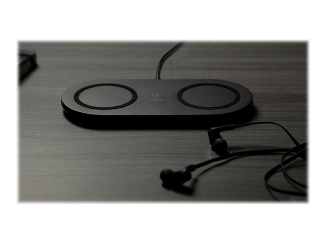 Belkin BoostCharge Dual wireless charging pad - + AC power adapter - 15 Watt
